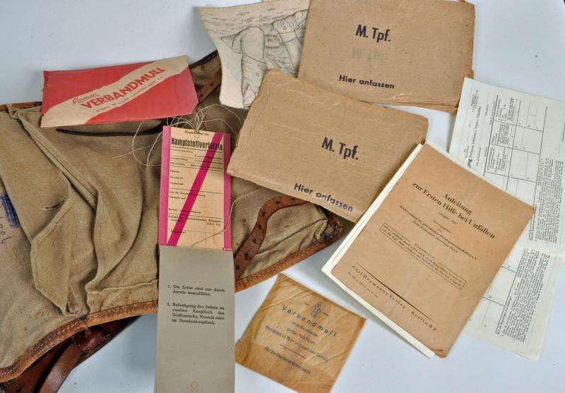Contents of WW2 German Medics kit